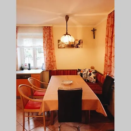 Gemuetliches Am Waldrand Tröpolach