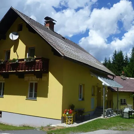 Nyaraló Gemuetliches Am Waldrand